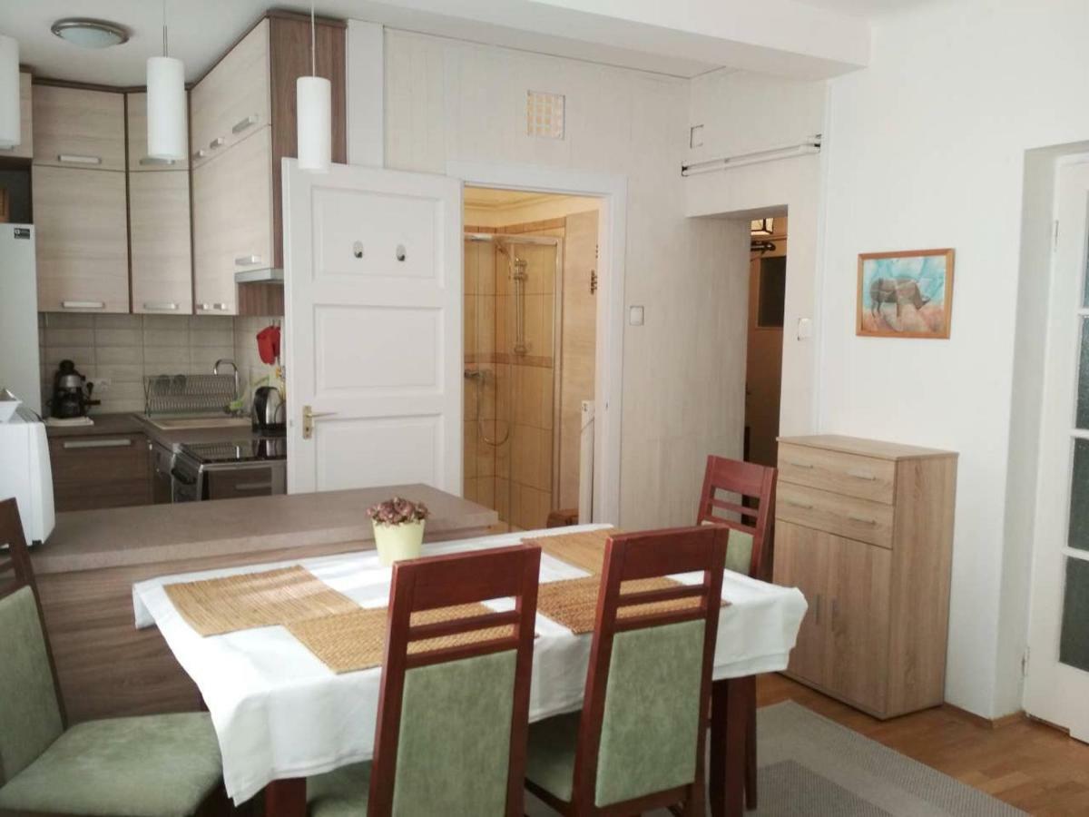 Zsuzsa Apartman 부다페스트 외부 사진